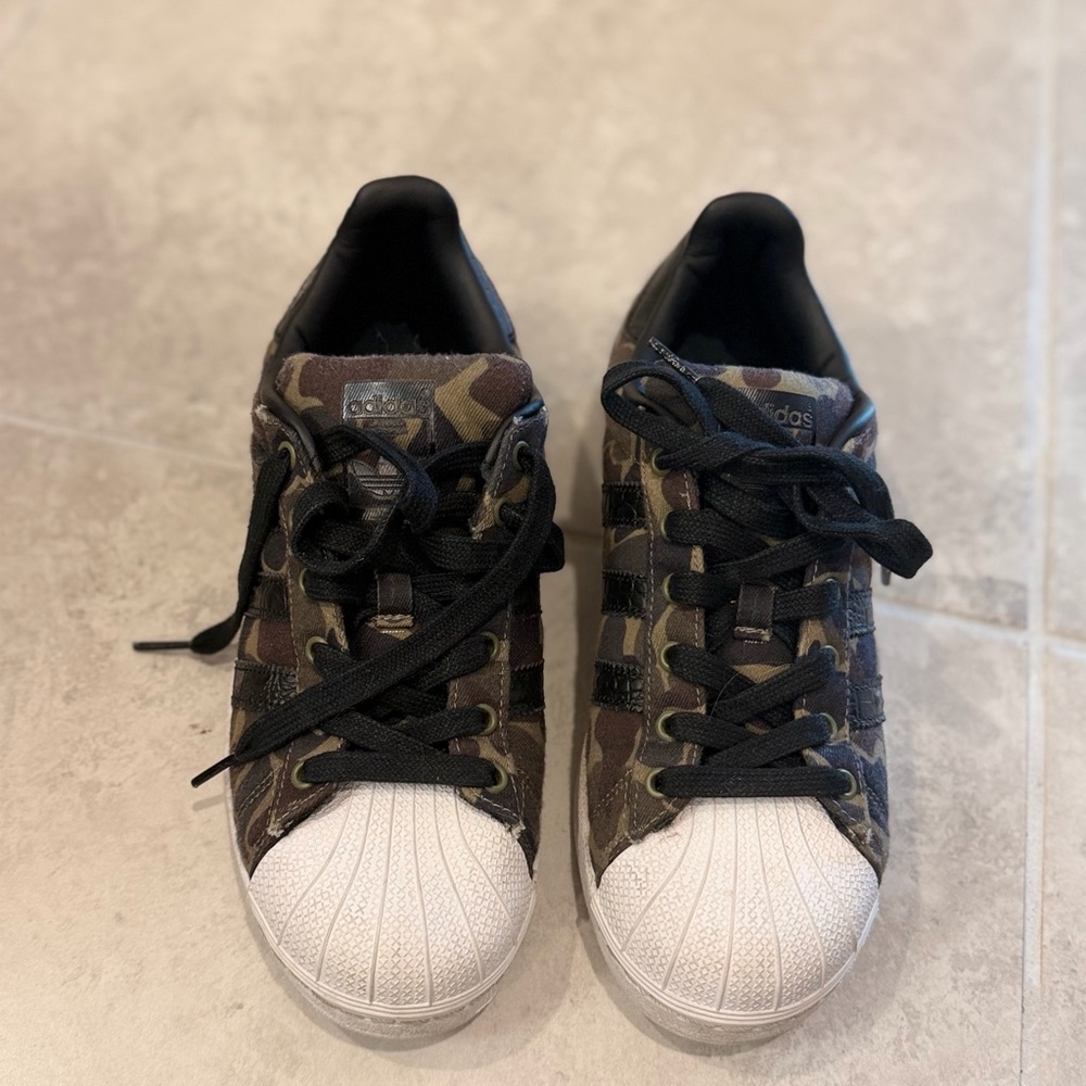 Adidas Night Camo Superstar with black lace-US Men 7